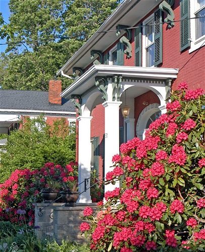 Grape Arbor Bed & Breakfast
