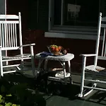 Grape Arbor Bed And Breakfast