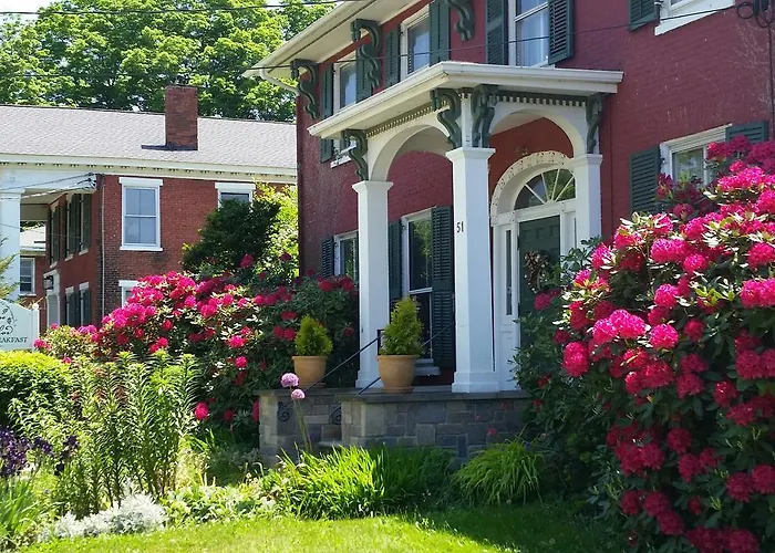 Grape Arbor Bed And Breakfast